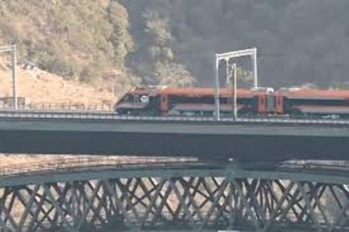 Vande Bharat Express Successfully Completes Trial Run in Jammu & Kashmir