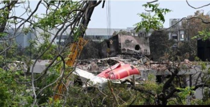 Black Box Analysis Underway in Air India Boeing 787 Crash Probe